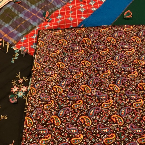 Handmade Vintage Farmhouse Quilt 72 x 86" - Picture 7 of 10